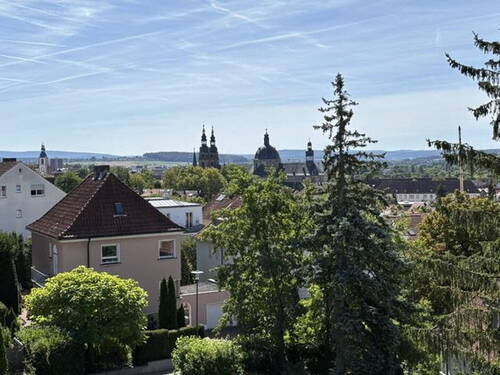 Bild 1 - Schöne 3-Zimmer-Dachgeschosswohnung in Top-Lage von 36039 Fulda (Frauenberg)