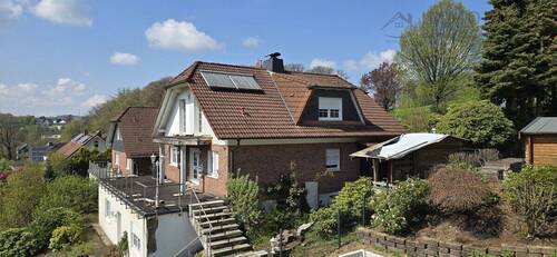 Seitenansicht - 6 Zimmer Einfamilienhaus in Hückeswagen
