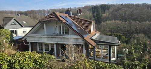 Blick vom Garten - Einfamilienhaus mit 242,00 m&sup2; in Hückeswagen zum Kaufen