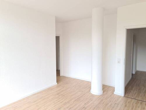 Wohnzimmer - Etagenwohnung mit 58,70 m² in Magdeburg zur Miete