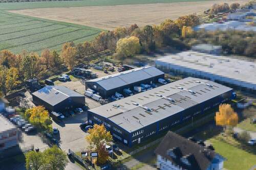Luftaufnahme - Moderne Gewerbefläche mit hervorragender Infrastruktur in Werneuchen
