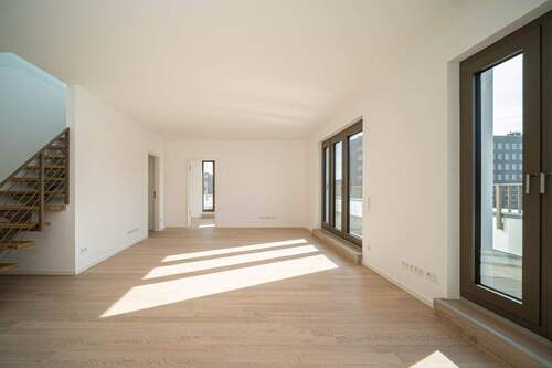 Wohnbereich - 3 Zimmer Etagenwohnung zum Kaufen in Berlin