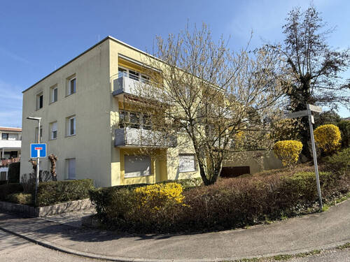 Haus 1 - 2 Zimmer Mehrfamilienhaus, Wohnhaus in Marbach a. N.