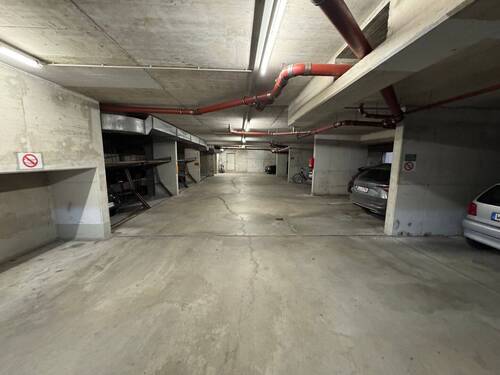 Blick in die Tiefgarage - Garage, Stellplatz zum Kaufen in Weilheim