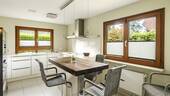 Moderne Küche - 7 Zimmer Einfamilienhaus in Berlin