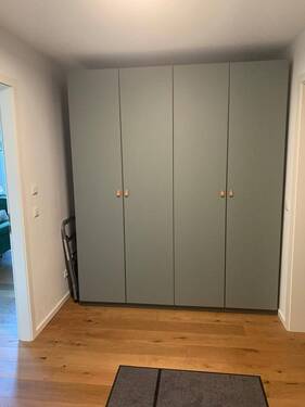 Eingangsbereich mit Schrank - 
