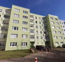 Bezugsfreie 4-Zimmer-Wohnung mit West-Loggia und Keller - Rostock / Lichtenhagen