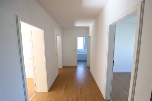 Diele - 4 Zimmer Etagenwohnung zur Miete in Darmstadt/Komponistenviertel