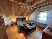 Schlafzimmer mit... - 
