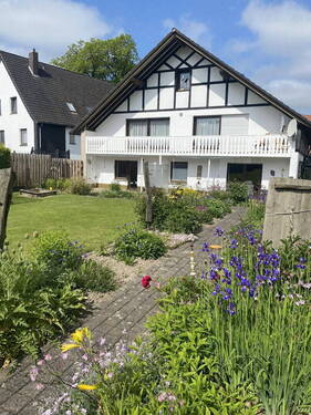 Ansicht Haus aus dem Garten - 