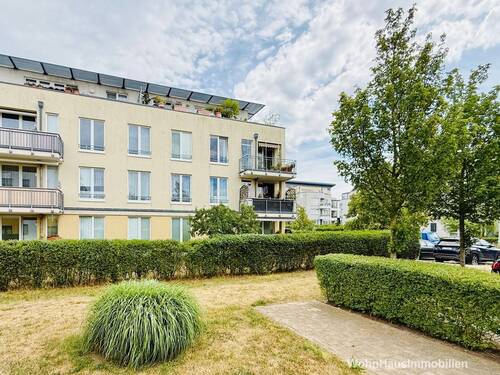 Die Wohnung liegt ganz oben - 4 Zimmer Etagenwohnung in Berlin