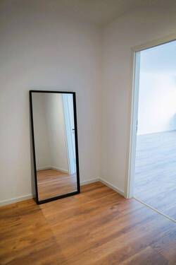 Eingangsbereich - 2 Zimmer Etagenwohnung zum Kaufen in Bruchköbel