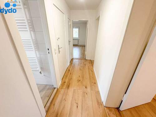 Flur - 3 Zimmer Etagenwohnung zur Miete in Berlin