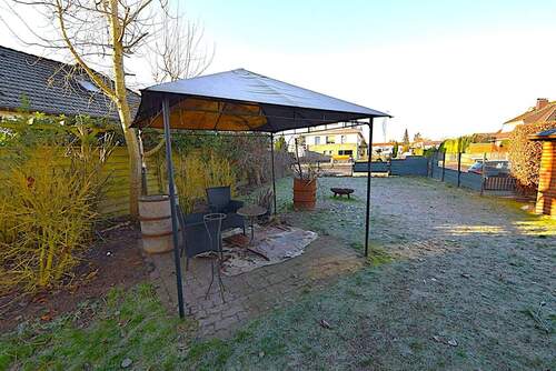 Garten - 4 Zimmer Gewerbeobjekt (Büro, Produktion, Verkauf) in Quickborn