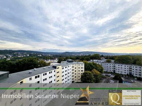 Ausblick vom 9.OG - Über den Wolken mit Loggia und Aufzug in Wuppertal Langerfeld