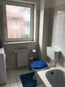 das Bad mit Wanne zum Entspannen - 
