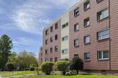 Außenansicht - Renovierungsbedürftige 4-Zimmer-Wohnung mit Balkon in begehrter Weststadtlage