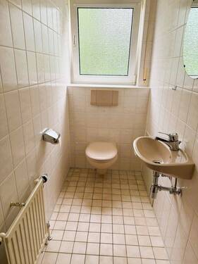 WC - 3 Zimmer Etagenwohnung zur Miete in Kenzingen