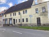 von der Hauptstraße - 8 Zimmer Mehrfamilienhaus, Wohnhaus zum Kaufen in Bad Bibra