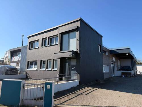 Außenansicht - Top BüroflächePraxisfläche mit Lagerfläche zu vermieten