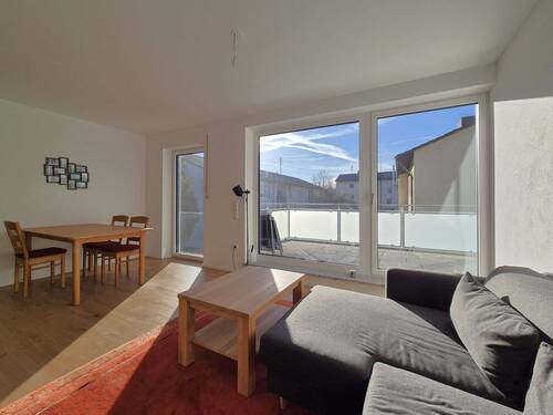 Wohnzimmer - Etagenwohnung mit 75,00 m&sup2; in Karlsfeld zum Kaufen