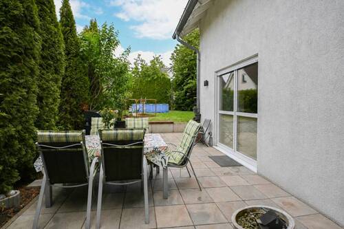 Terrasse - Einfamilienhaus mit 174,20 m&sup2; in Enger zum Kaufen