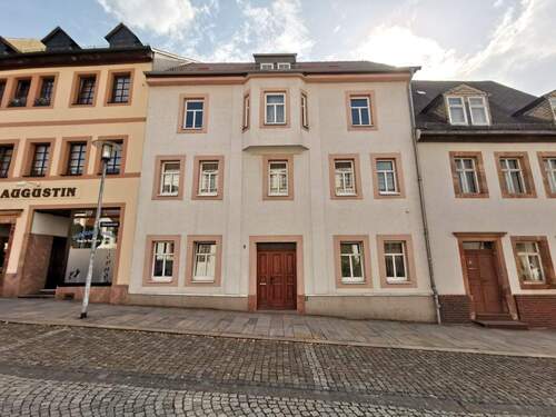 Hausansicht straßenseitig - 9 Zimmer Mehrfamilienhaus, Wohnhaus zum Kaufen in Geithain
