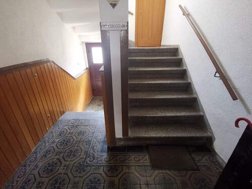 Hausflur - Mehrfamilienhaus, Wohnhaus mit 191,30 m² in Geithain zum Kaufen
