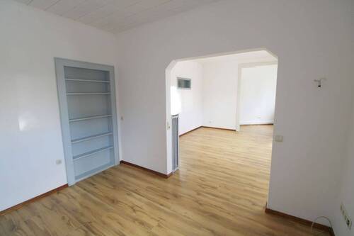 Wohnzimmer - Etagenwohnung mit 91,10 m² in Schleswig zum Kaufen
