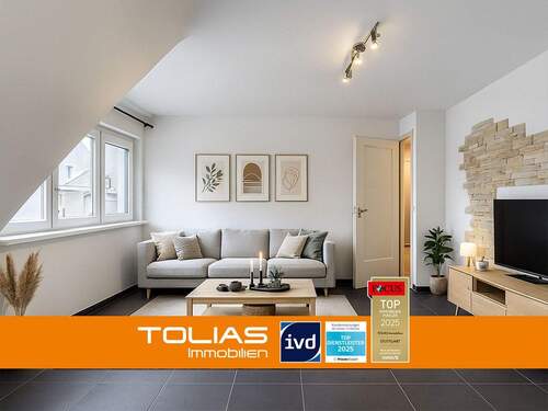 Titelbild - Ein Rückzugsort unterm Dach: mit Flair und Balkon in Stammheim!