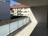 Moderner Balkon mit Ausblick - 2 Zimmer Etagenwohnung zur Miete in Lörrach