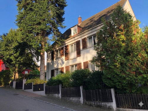 Seitenansicht 1 - Ein- Zweifamilienhaus in Kandern