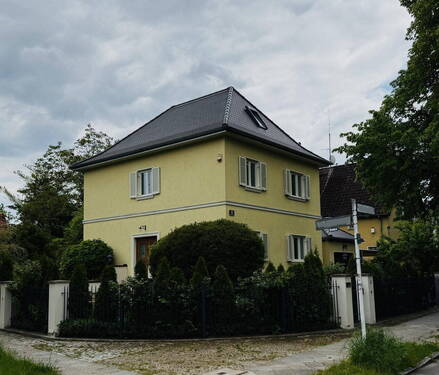 Hausansicht - Kernsaniertes EFH in Zehlendorf