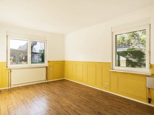 lichtdurchflutetes Zimmer im EG - 