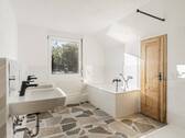 Tageslichtbad mit Blick auf die Wanne - 