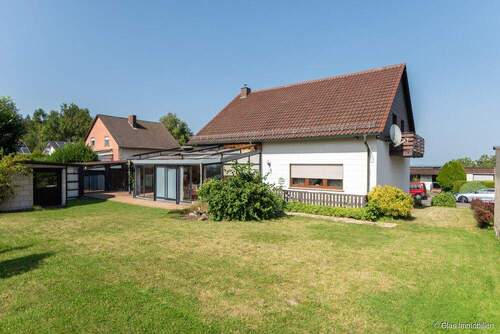 Gartenansicht - 8 Zimmer Einfamilienhaus in Überherrn / Berus