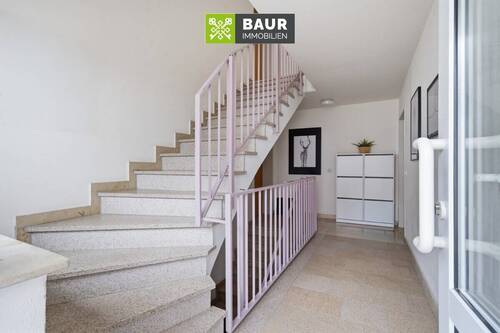 Treppenhaus - Etagenwohnung mit 98,00 m&sup2; in Ulm / Mähringen zum Kaufen