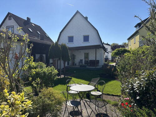 Bild 1 - Charmantes Einfamilienhaus - 325.000,00&nbsp;EUR Kaufpreis, ca.&nbsp; 124,00&nbsp;m&sup2;&nbsp;Wohnfl&auml;che