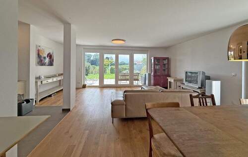 Wohnzimmer - 5 Zimmer Doppelhaushälfte in Rosenheim