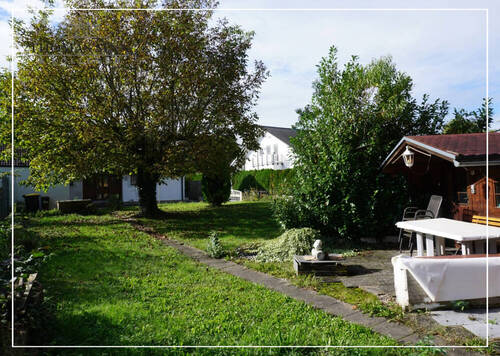 Bild 1 - Baugrundstück in ruhigem, gewachsenem Wohngebiet