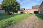 Hofansicht - Mehrfamilienhaus, Wohnhaus mit 300,00 m&sup2; in Zeitz zum Kaufen