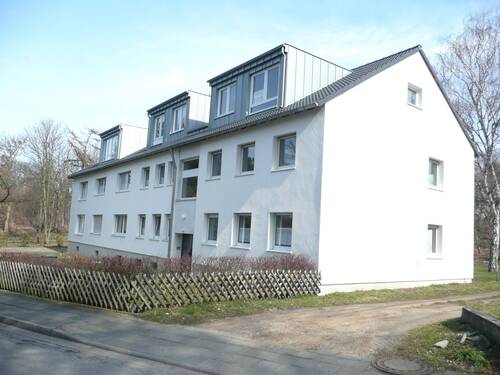 Hausansicht - Sehr schöne DG-Wohnung inklusive Einbauküche (ohne E-Geräte) in Nörvenich - nur schriftliche Bewerbungen -