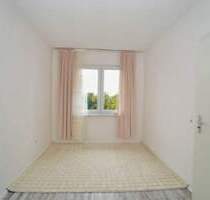 3-Zimmer-Wohnung mit Tageslichtbad - gepflegt & saniert - Nürnberg Schniegling