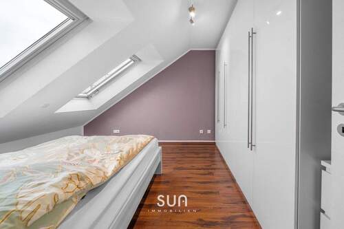 HELLES SCHLAFZIMMER - Etagenwohnung mit 70,00 m&sup2; in Hofheim am Taunus zum Kaufen