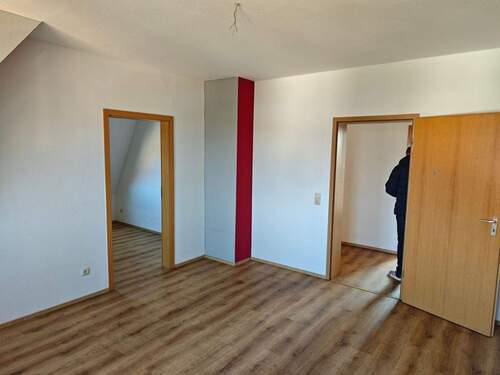 Schlafzimmer - Etagenwohnung mit 88,00 m&sup2; in Regis-Breitingen zur Miete
