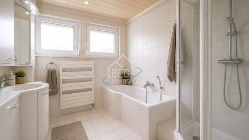 Badezimmer EG (Wohnung 2) - 