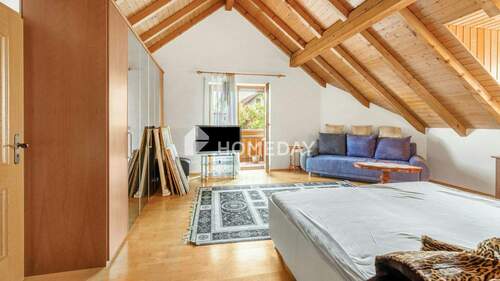 1. OG Elternschlafzimmer 1 - 