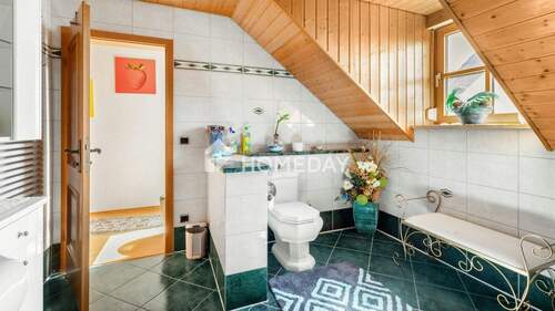 1. OG Badezimmer 2 - 