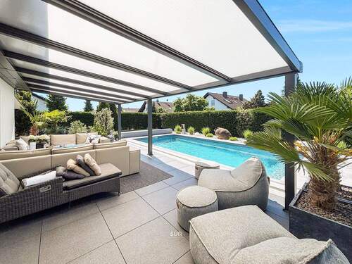 TERRASSE MIT POOL - 