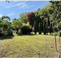 Investmentchance: 553 m² Baugrundstück in Bonn-Friesdorf - DHH möglich, Verkauf unter Bodenrichtwert